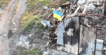 Обстрел Змеиного: Гуменюк объяснила, зачем ВС РФ атакуют остров в Черном море (карта)