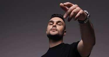 "Мы потеряли дом": РФ разрушила дом семьи известного певца (фото)