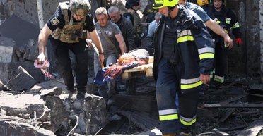 Россия ударила по Днепропетровщине: уже известно о 200 пострадавших и 17 погибших