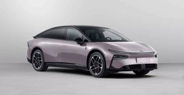 Недорогого китайского конкурента Tesla с запасом хода 685 км показали до премьеры (фото)