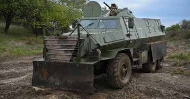 Армія РФ може використовувати машину типу "Чекан" для прориву мінних полів