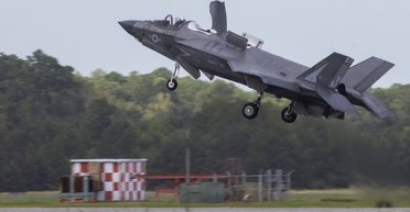 Удивительные совпадения: как F-35B пролетел 100 км после катапультации летчика, — Forbes