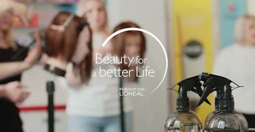 L'Oréal Україна відкриває набір на безкоштовне навчання професії перукарки