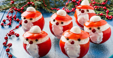 Фаршировані помідори "Дід Мороз": рецепт святкової закуски