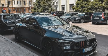 700-сильная ракета: в Украине появился сверхмощный заряженный Mercedes (фото)