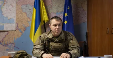 "Это выстрел себе в ногу": нардеп Костенко осудил решение властей относительно выезда мужчин 18-22 лет