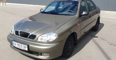 Бюджетная капсула времени: в Украине обнаружен идеальный 20-летний Lanos (фото)