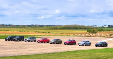 Самые быстрые в мире кроссоверы сравнили в гонке по прямой (видео)