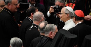 "Давайте вести переговоры": Папа Римский предложил посредничество в диалоге РФ и Украины