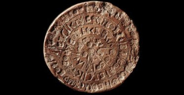 Загадка з Криту, якій 3 тис. років: ціле століття ніхто не може прочитати напис на Фестському диску