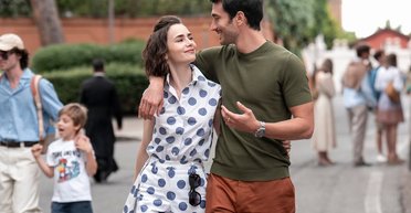 "Эмили в Париже" отправляется в Италию: когда выйдет новый сезон и что ждет зрителей (фото)