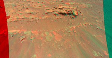Вертолет NASA Ingenuity показал марсианский холм в формате 3D