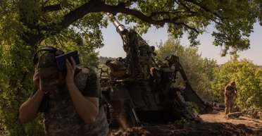 Артиллерия, авиабомбы и ракеты: военная журналистка рассказала о ситуации в Покровске (видео)