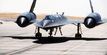 SR-71 Blackbird: унікальне паливо і новий заправник для особливого літака