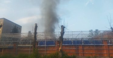 Сетка не помогла: в сети показали последствия удара БПЛА по заводу "Энергия" в РФ (фото)