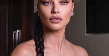 43-річна Адріана Ліма натякнула на своє повернення в шоу Victoria's Secret (відео)