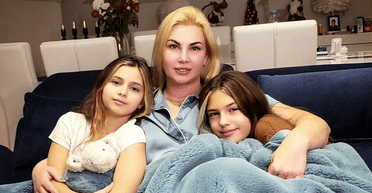 Камалия рассказала сколько денег тратит на обучение дочерей-двойняшек в Лондоне (видео)