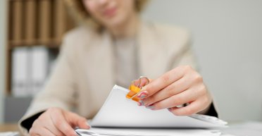 Женщина попыталась спасти сына от мобилизации с помощью корректора: детали