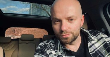 Відомий ведучий опинився в епіцентрі обстрілу: "Загинула сусідка" (фото)