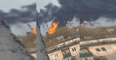 Дроны атаковали Крым и Самарскую область РФ: над НПЗ поднялись густые черные столбы дыма