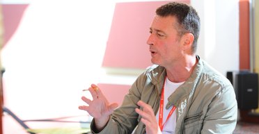 Бомбежка, как любовь под виселицей. Как снимать фильмы под обстрелами