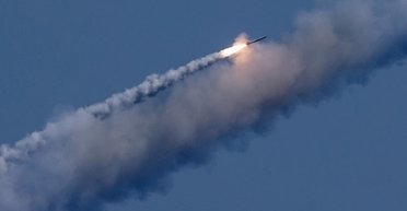 ВС РФ обстреляли Украину крылатыми ракетами и баллистикой: в ряде областей прогремели взрывы, что известно