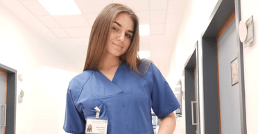 Украинка — о работе медсестрой в Германии: "Нам до Европы еще очень далеко"