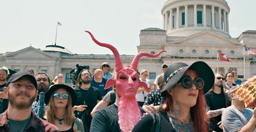 Вверх тормашками. Три лучших фильма октября, не попавшие в украинский прокат