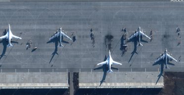 "Зажаты в тупик": у РФ не хватает площадок для перемещения самолетов и кораблей, — эксперт