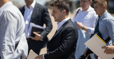 Регіони vs президент. Хто вийде переможцем із протистояння Зеленського з місцевою владою