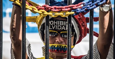 Боливар не вынес. Почему "социализм XXI века" терпит поражение