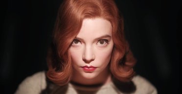 День рыжих. Топ-10 "огненных" звезд: шахматистка, рецидивистка, дева-воин, шляпник и шалун с пропеллером