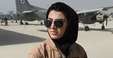 Трудно быть богом. Почему первая афганка - военный летчик эмигрировала в США