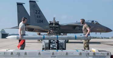 У МЗС Британії пояснили, чому не будуть збивати дрони над Україною, як в Ізраїлі (відео)