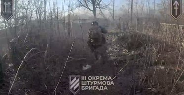 Бои за каждую улицу: бойцы 3-й ОШБр показали, как выбивали оккупантов из Красногоровки (видео)