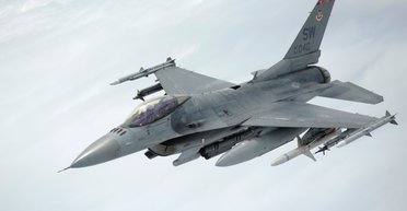 Украина может использовать истребители F-16 уже весной 2024 года, — Резников