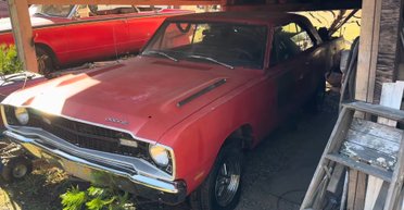 На старой ферме обнаружили заброшенную коллекцию редких американских ретро-авто (видео)