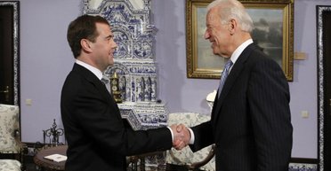 Обізвав Байдена нацистом: Медведєв вибухнув черговою жовчною заявою на адресу Заходу