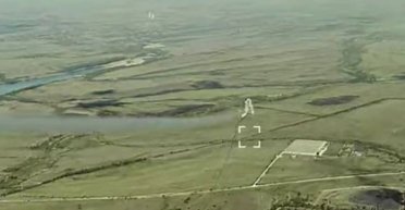 БпЛА ВСУ виртуозно уклонился от запущенной по нему ракеты ЗРК "Тор" РФ (видео)