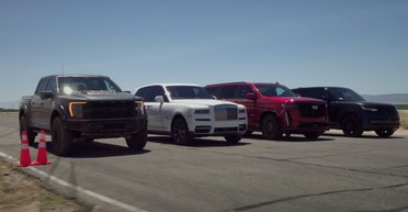 Найшвидші позашляховики у світі порівняли в заїзді по прямій (відео)