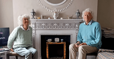 Звичайний на вигляд — королівський всередині: пенсіонери перетворили свій будинок на витвір мистецтва