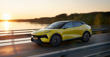 В Украине появился сверхмощный британский электрокроссовер с запасом хода 650 км (фото)