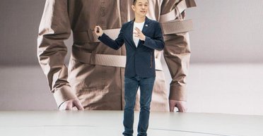 Китайський Ілон Маск. Як електрокар зробив мільярдером вихідця із села без електрики