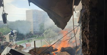 "Террор нас не сломает": Зеленский отреагировал на ракетный удар по родному Кривому Рогу (видео)