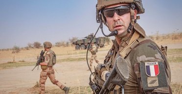 "Сотни инструкторов": какие планы имеет Макрон относительно появления западных войск в Украине, — СМИ