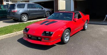 В США обнаружили знаменитый 37-летний спорткар без пробега и в заводской упаковке (видео)