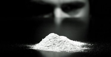 Нюхнуть власти. Почему нельзя выбирать людей  с болезненной зависимостью от высоких кресел