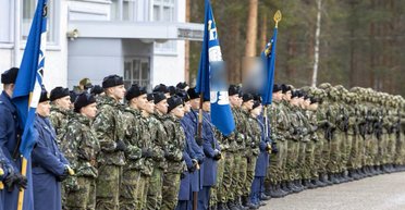 Плохой образ для нового члена НАТО: Финляндия откажется от свастики на флагах