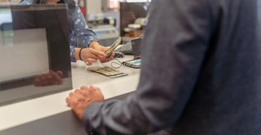 Ненужные доллары. Как и почему валютный курс развернулся в сторону укрепления гривны