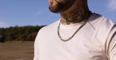 Влад Міцкевич, який заявив про роман з Поляковою, зізнався, що мав наркозалежність (відео)